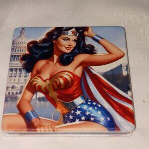 Wonder Woman Double Photo Square Compact Mirror